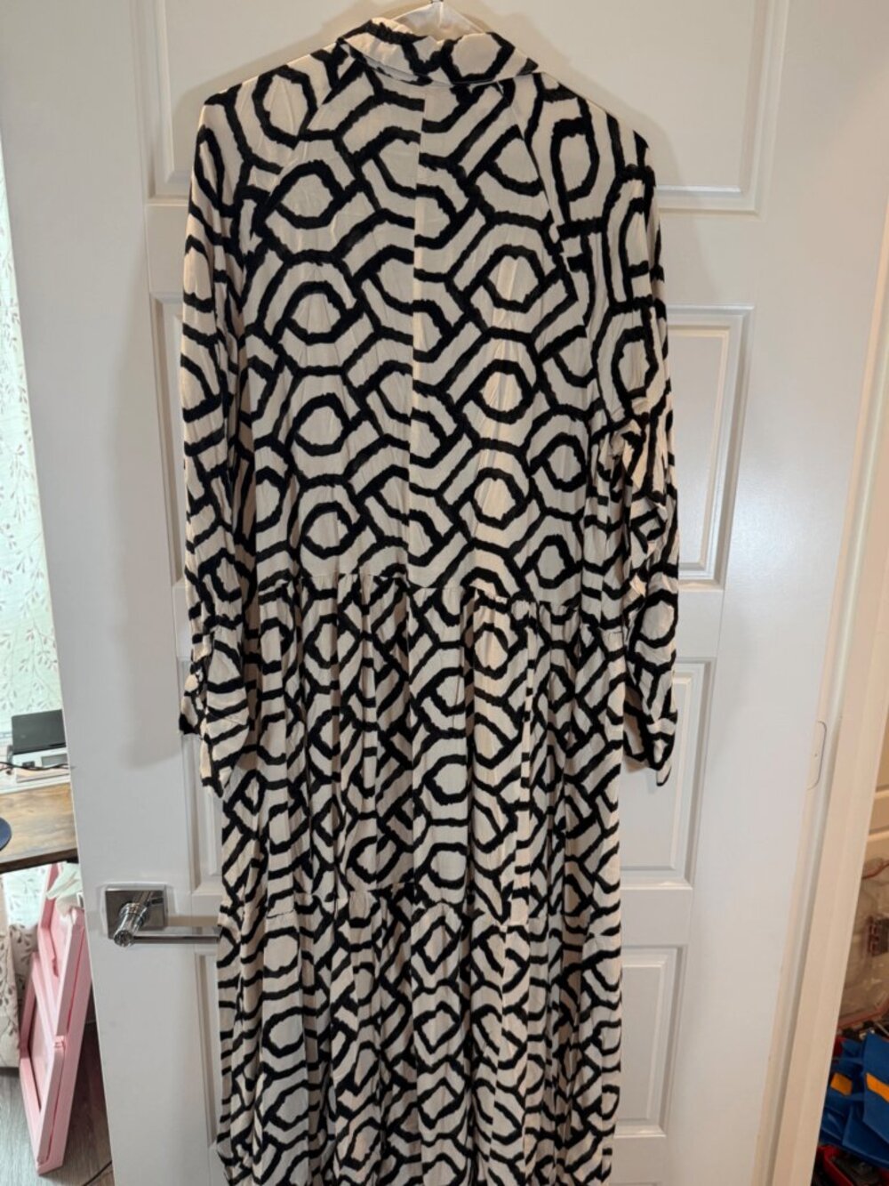 H&M Geometric Pattern Long Sleeve Dress Size M